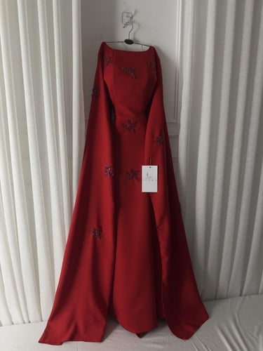 جلابيه ساتره لون احمر راقي