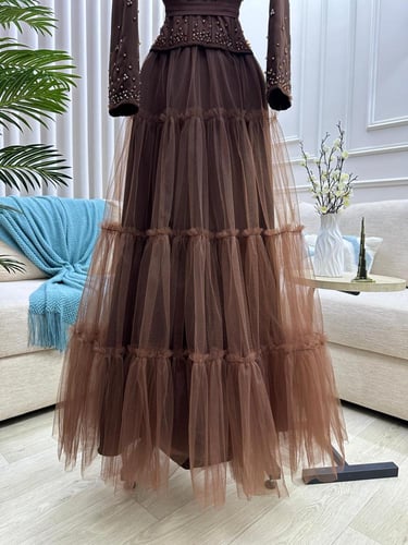 فستان باربي على ترتر بني