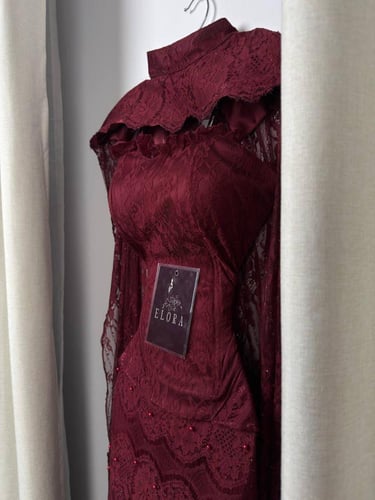 فستان دانتيل فصوص باربي شال