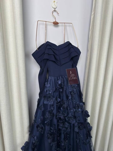 فستان كحلي سهره بذيل ورود