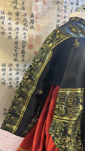 هانبوك الاميرة الكورية احمر و اسود -إيجار