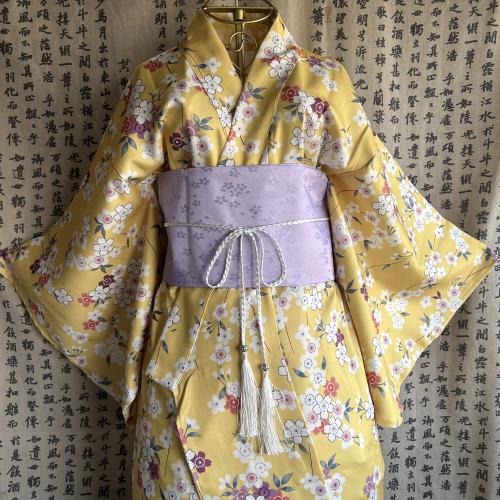 يوكاتا اصفر مع حزام فيونكة