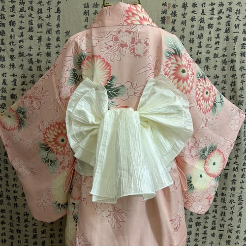 يوكاتا ايجار ياباني وردي