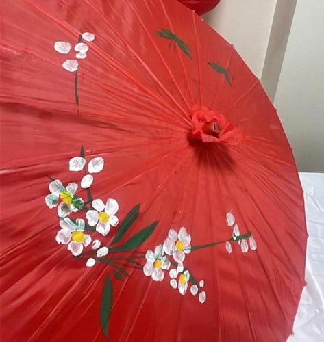 مظلة آسيوية -ايجار