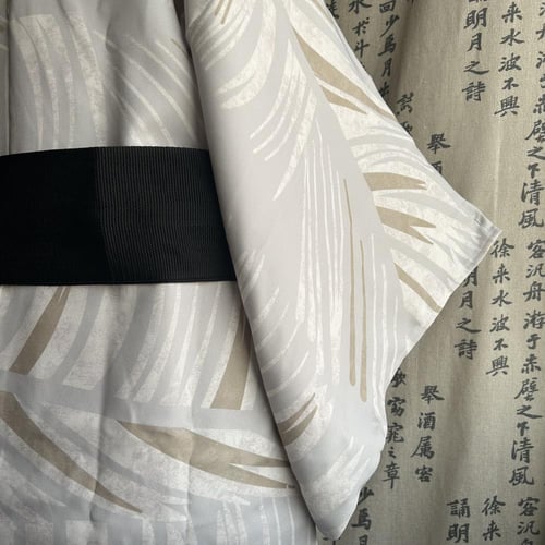 يوكاتا رجالي ابيض مع حزام