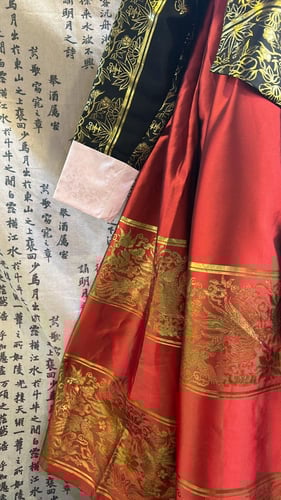 هانبوك الاميرة الكورية احمر و اسود -إيجار