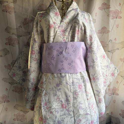 يوكاتا ازهار مميزة مع حزام فيونكة