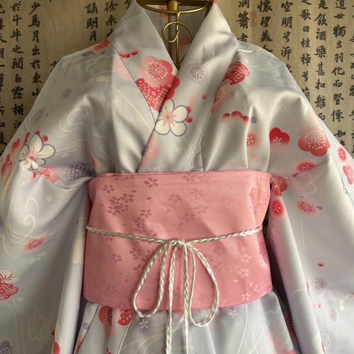 يوكاتا موف و وردي مع حزام فيونكة