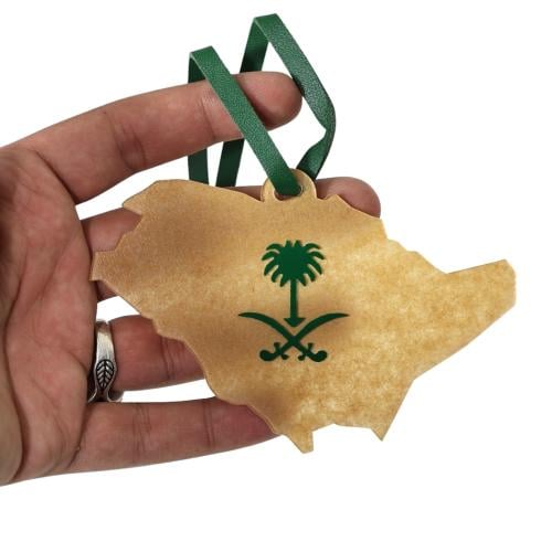 تعليقة اليوم الوطني السعودي بخريطة المملكة والنخلة...
