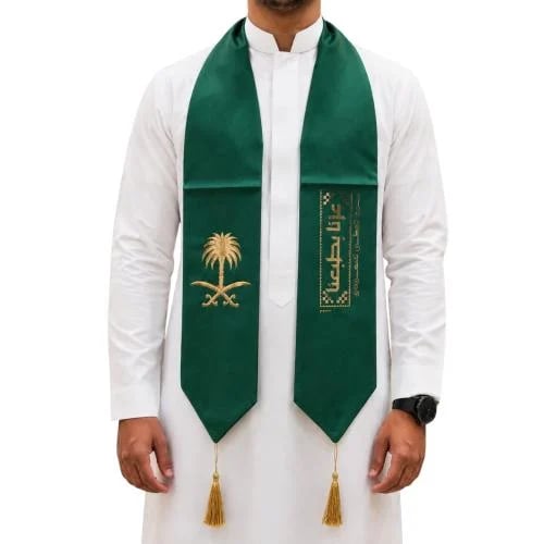 شال رجالي لليوم الوطني السعودي بتصميم النخلة والسي...