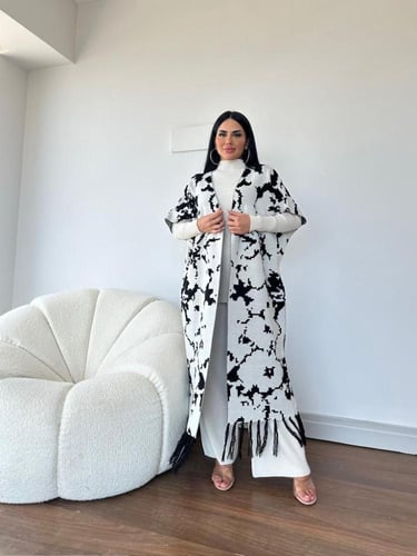 طقم من التريكو ٣ قطع