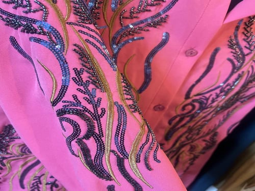 طقم مطرز من ثلاث قطع