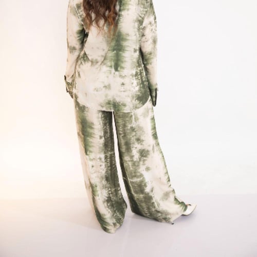 طقم نسائي حرير