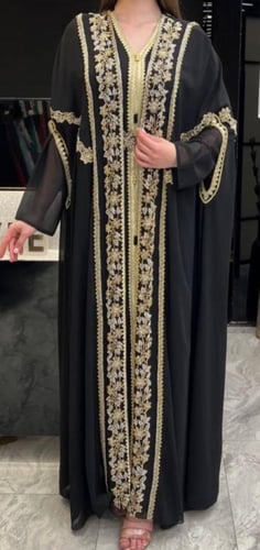 جلابية بتصميم قفطان