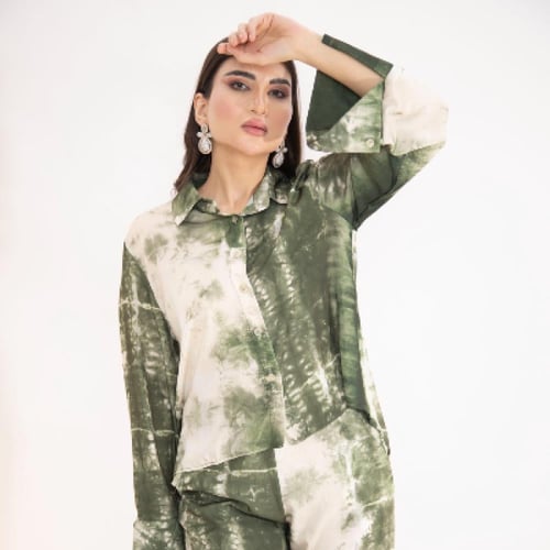 طقم نسائي حرير