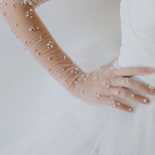 قلفز مُرصع باللؤلؤلحفل توديع عزوبية