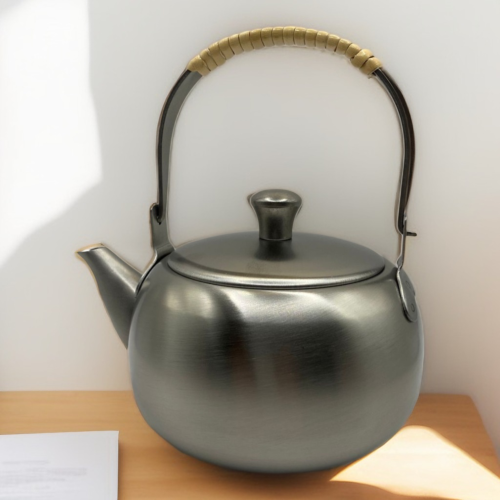 ابريق شاي ياباني (مسكه خوص) مع مشخال