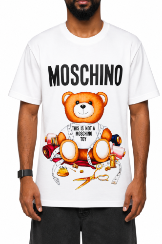 تيشيرت ماستر ‏Moschino