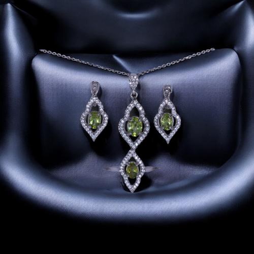 natural peridot