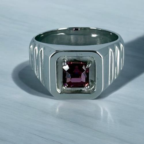 خاتم قارنت رودلايت طبيعي