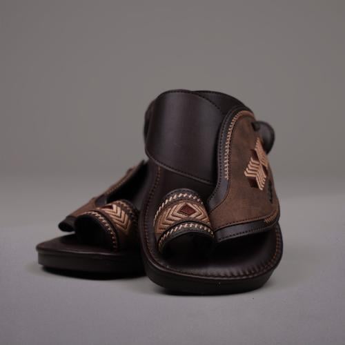 حذاء شرقي فيتالي بني