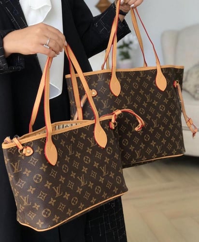 شنط براند LV