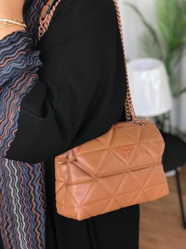 شنط براند prada