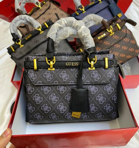 شنط براند guess