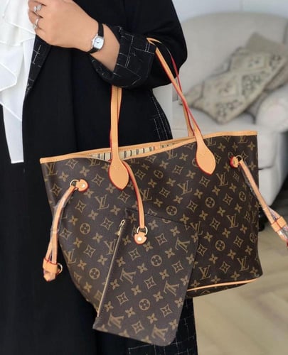 شنط براند LV