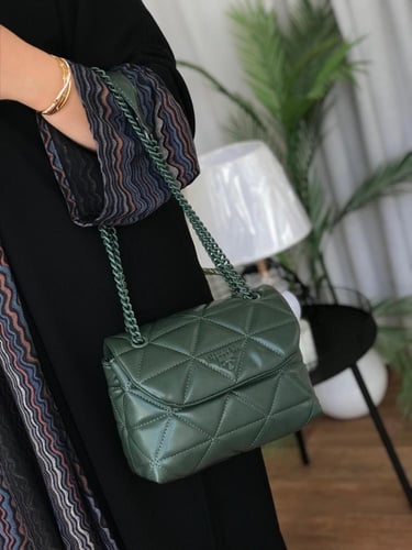 شنط براند prada