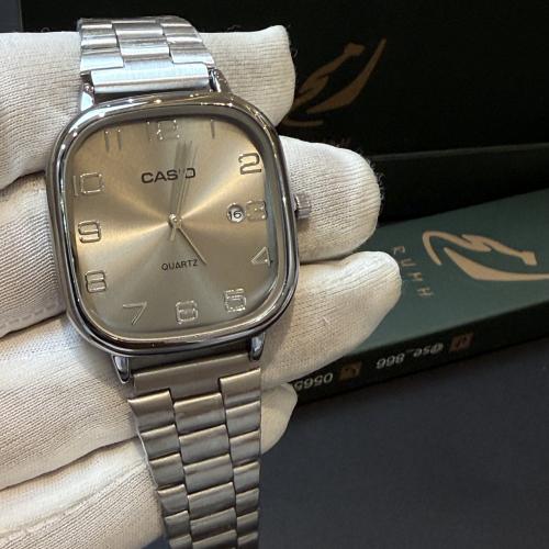 ساعة كاسيو انجليزي