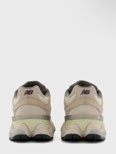 حذاء نيو بالانس New Balance 9060 - بيج