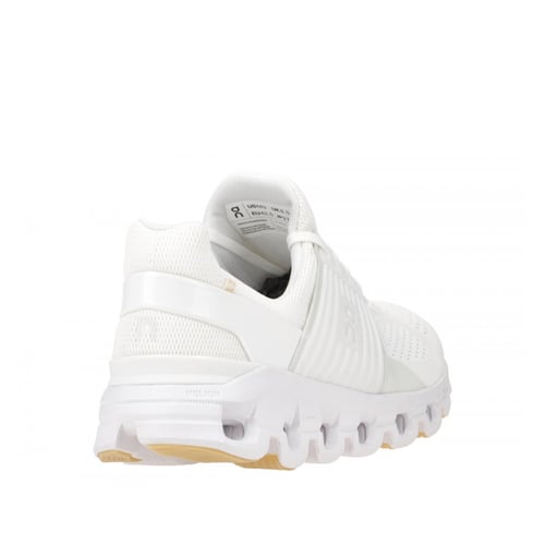 حذاء كلاودسويفت CloudSwift - أبيض