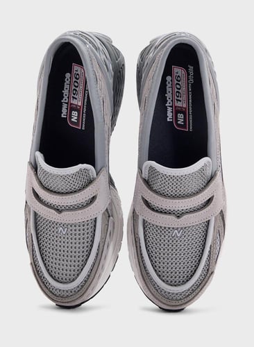 حذاء نيو بالانس New Balance 1906L - رمادي