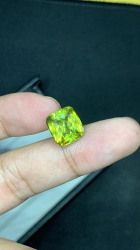 كروم سفين (Chrome Sphene) باكستاني طبيعي (غير معال...