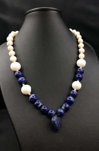 عقد من اللؤلؤ وحجر اللازورد طبيعي (غير معالج) 250...