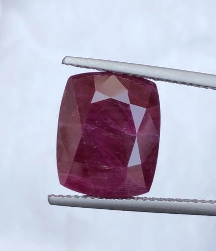 روبي (ياقوت) مدغشقري فاخر طبيعي (غير معالج) 12.76...