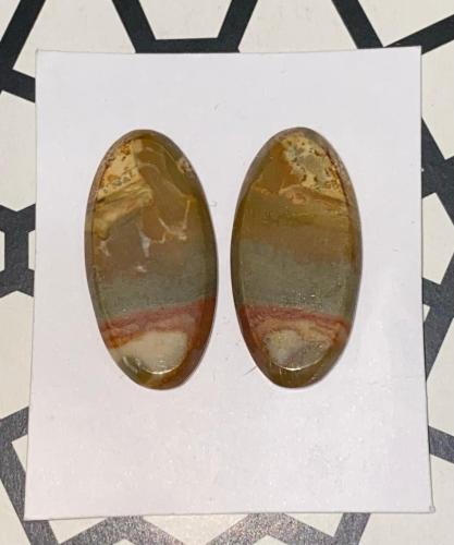 زوج من حجر جاسبر (اليشب)