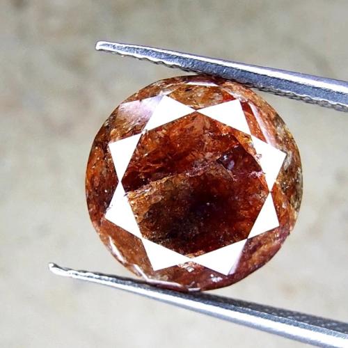 الماس بشوائب حمراء وبنية طبيعي (غير معالج) 6 قيراط