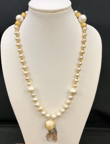 عقد لؤلؤ طبيعي (غير معالج) 217 قيراط
