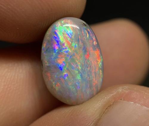 اوبال أسترالي طبيعي (غير معالج) 4.4 قيراط