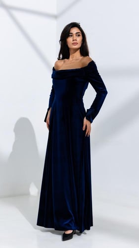 فستان سهرة مخمل كحلي