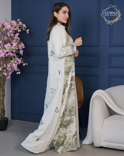 ثوب أخضر مشكوك