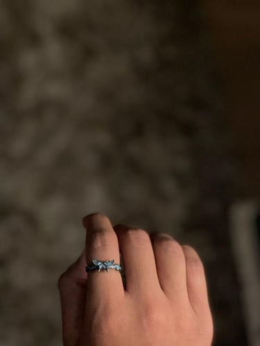 خاتم الفراشة (Blue Butterfly)