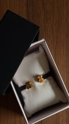 سوار توس - أسود مذهب