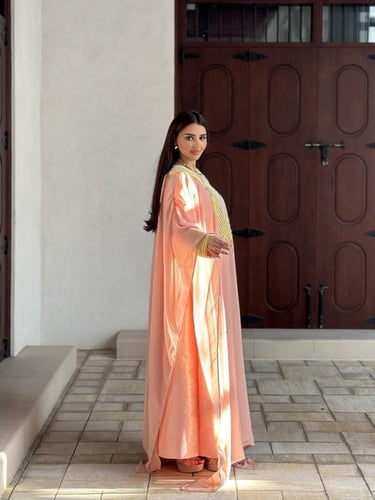 فستان اللؤلؤه