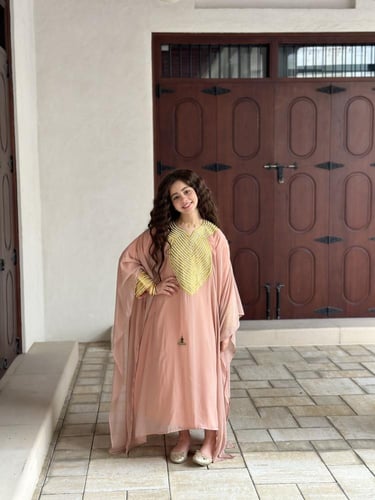 فستان اللؤلؤه