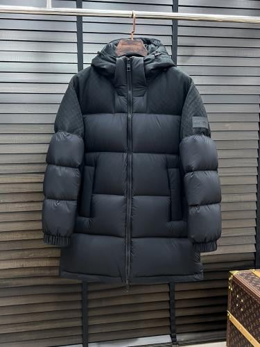 ‏ Louis Vuitton