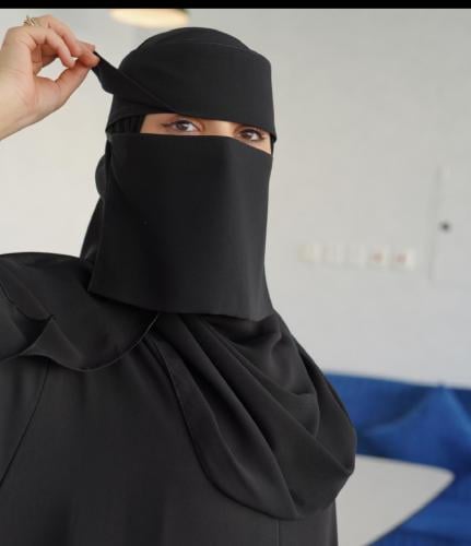 بكج ٣ نقاب قصير بمرد مشبك