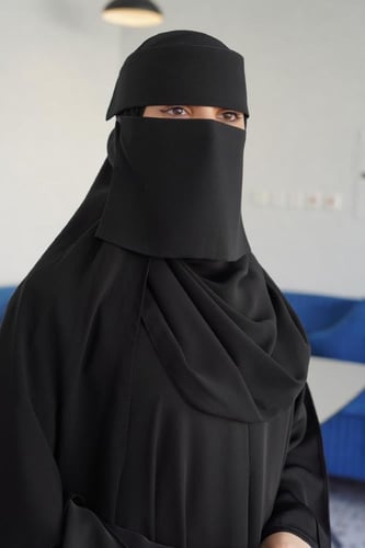 بكج ٣ نقاب قصير بمرد مشبك